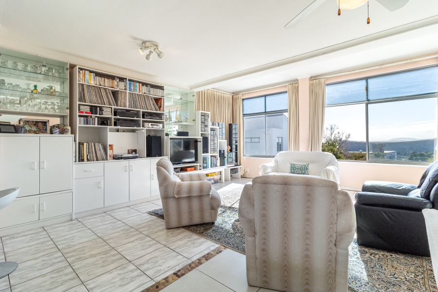 2 Bedroom Property for Sale in Green Point Western Cape